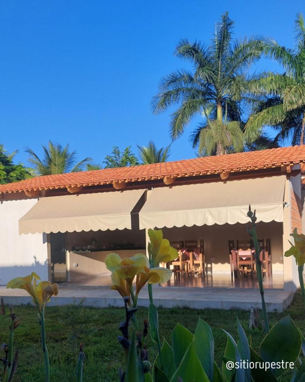 Sitio Rupestre Peruacu Holiday home *